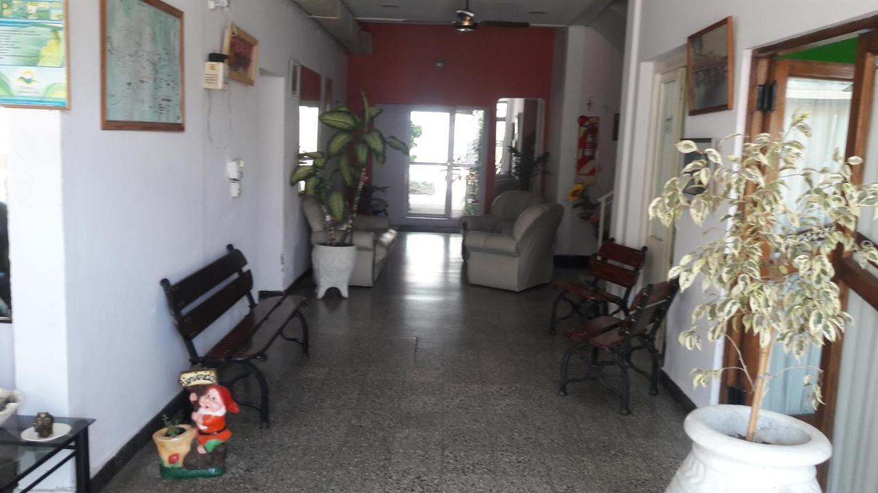 Hotel Los Robles Gualeguaychu Exterior photo